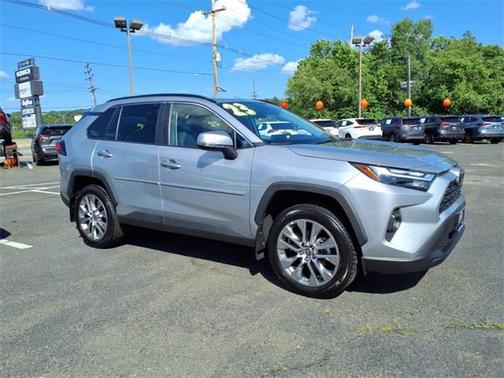 2023 Toyota RAV4 XLE Premium
