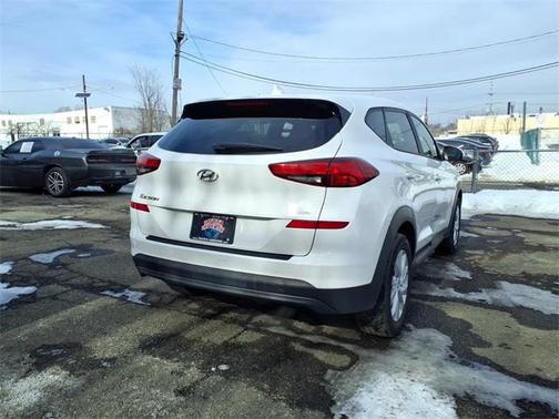 2019 Hyundai TUCSON SE