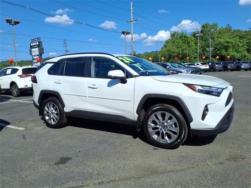 2024 Toyota RAV4 XLE Premium
