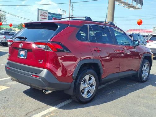 Pearl 2025 Toyota RAV4 XLE