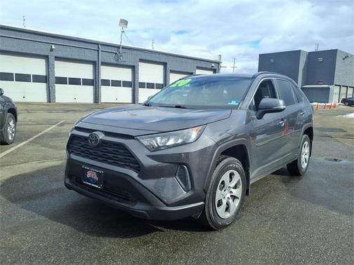 2020 Toyota RAV4 LE
