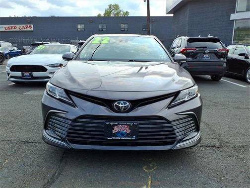 2022 Toyota Camry LE