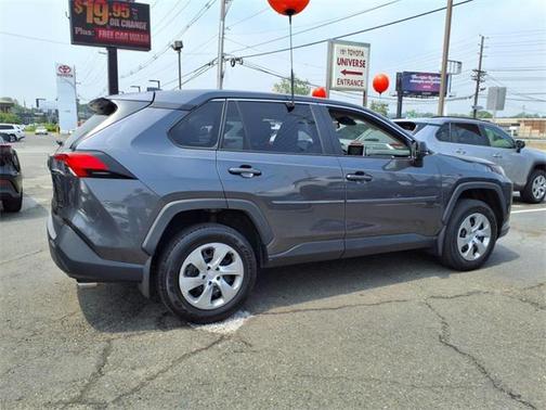 2023 Toyota RAV4 LE