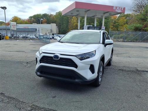 2022 Toyota RAV4 Hybrid LE