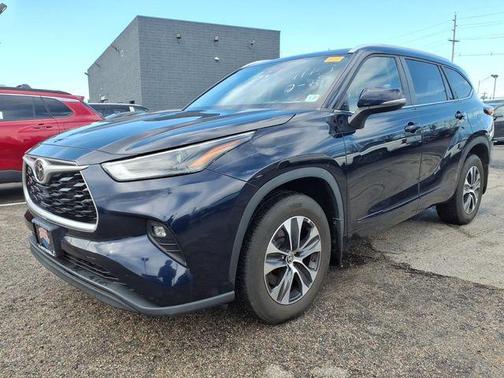 2023 Toyota Highlander XSE