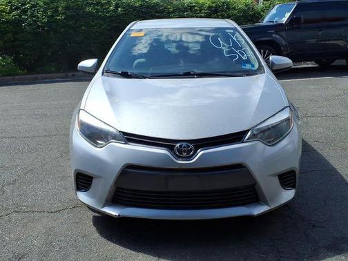 Classic Silver Metallic 2015 Toyota Corolla LE Plus