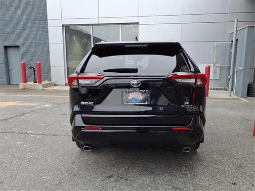 2025 Toyota RAV4 Hybrid SE