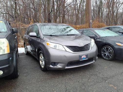 2012 Toyota Sienna LE