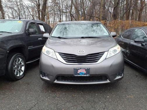 2012 Toyota Sienna LE