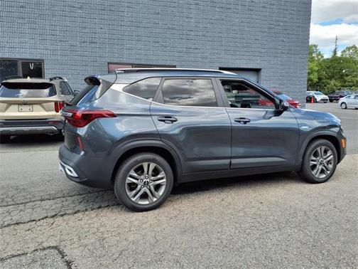 2022 Kia Seltos S