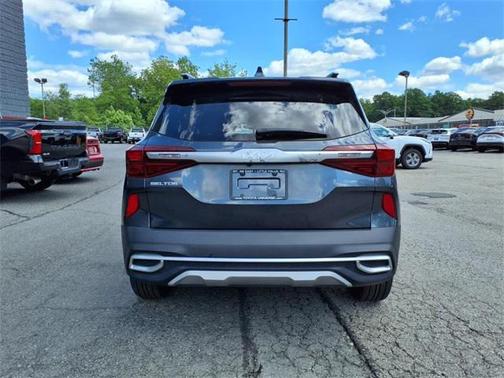 2022 Kia Seltos S