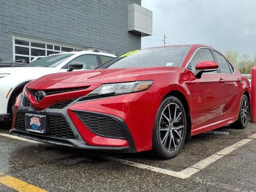 Supersonic Red 2023 Toyota Camry SE