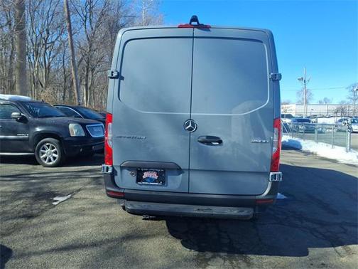 2024 Mercedes-Benz Sprinter 2500 Cargo 144 WB