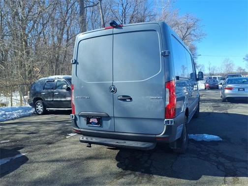 2024 Mercedes-Benz Sprinter 2500 Cargo 144 WB