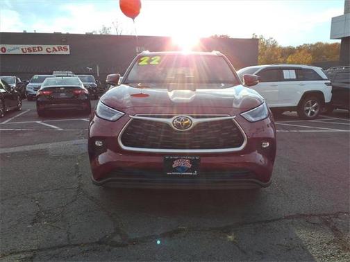 2022 Toyota Highlander XLE