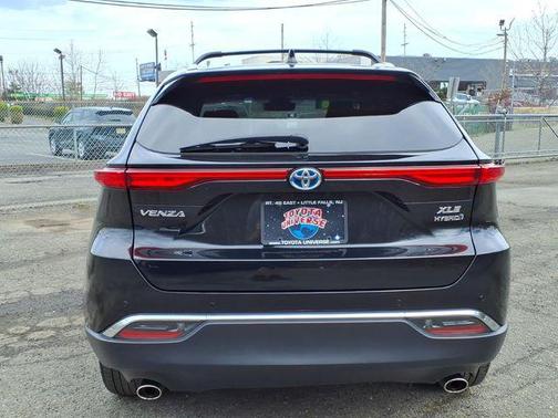 2021 Toyota Venza XLE