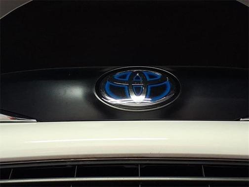 2023 Toyota Sienna LE