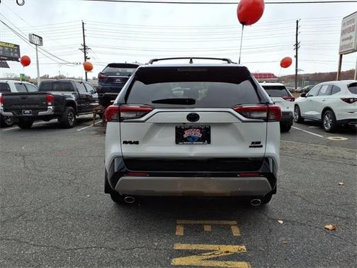 2023 Toyota RAV4 Hybrid SE