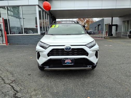 2023 Toyota RAV4 Hybrid SE