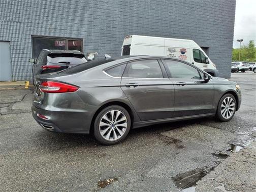 2019 Ford Fusion SE