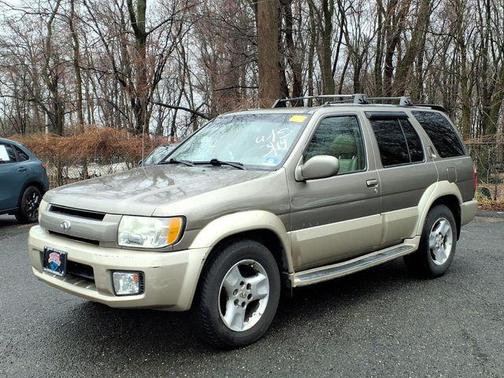 2001 INFINITI QX4 Luxury