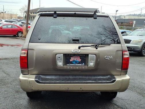2001 INFINITI QX4 Luxury