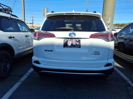 2017 Toyota RAV4 Hybrid XLE