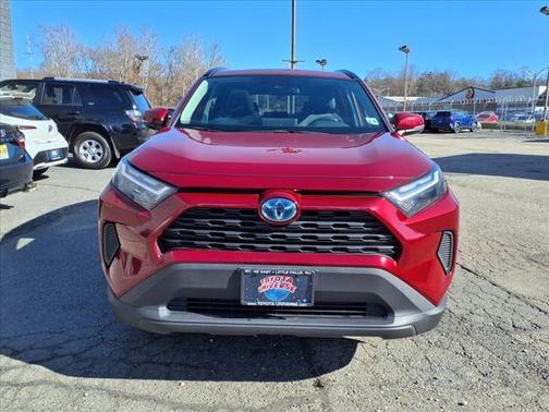 2022 Toyota RAV4 Hybrid XLE