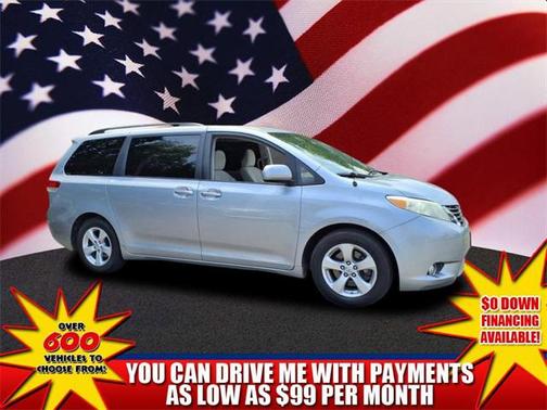 2014 Toyota Sienna LE