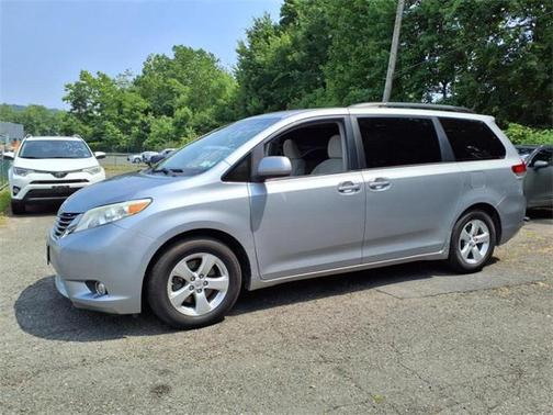 2014 Toyota Sienna LE