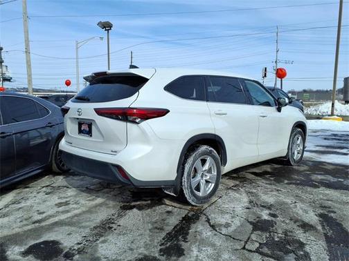 2022 Toyota Highlander L