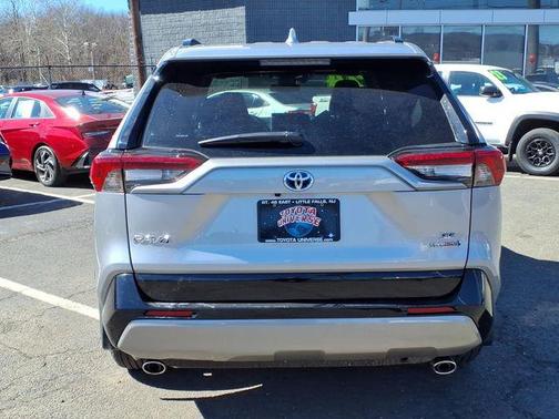 2024 Toyota RAV4 Hybrid SE