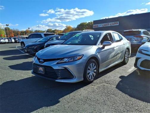 2024 Toyota Camry Hybrid LE