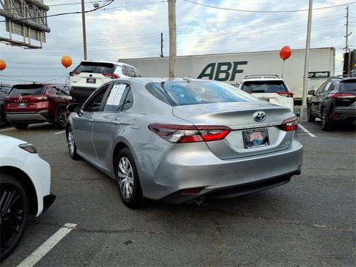 2024 Toyota Camry Hybrid LE