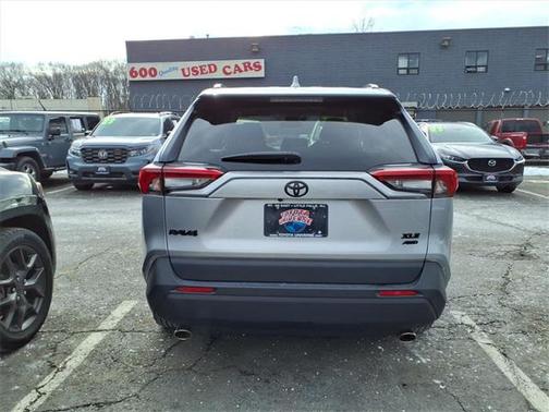 2023 Toyota RAV4 XLE