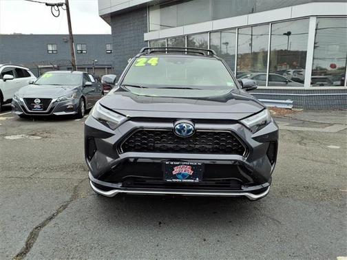 2024 Toyota RAV4 Prime SE
