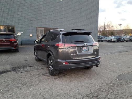 2016 Toyota RAV4 LE