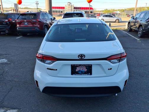 Ice 2024 Toyota Corolla LE