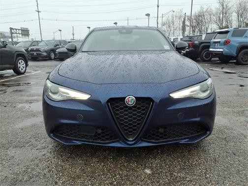 2021 Alfa Romeo Giulia Base