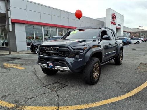 2024 Toyota Tacoma Hybrid Trailhunter