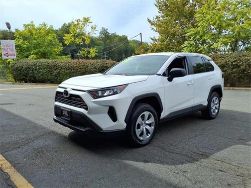 2022 Toyota RAV4 LE