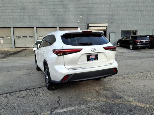 2023 Toyota Highlander XSE