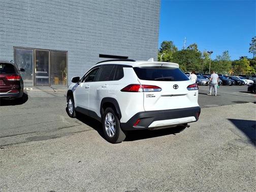 2022 Toyota Corolla Cross LE