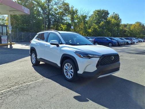 2022 Toyota Corolla Cross LE