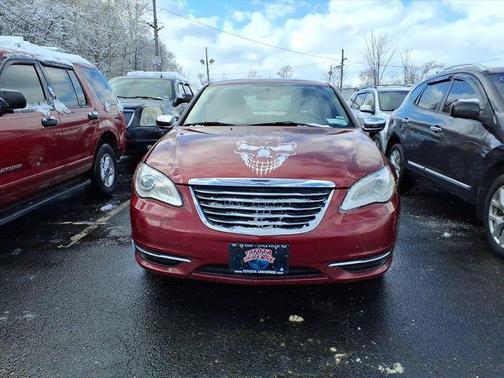 2013 Chrysler 200 Touring