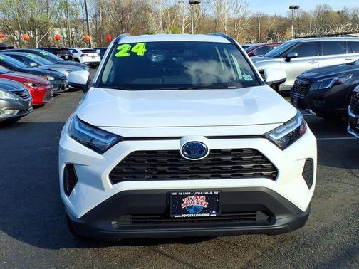 Ice Cap 2024 Toyota RAV4 Hybrid XLE