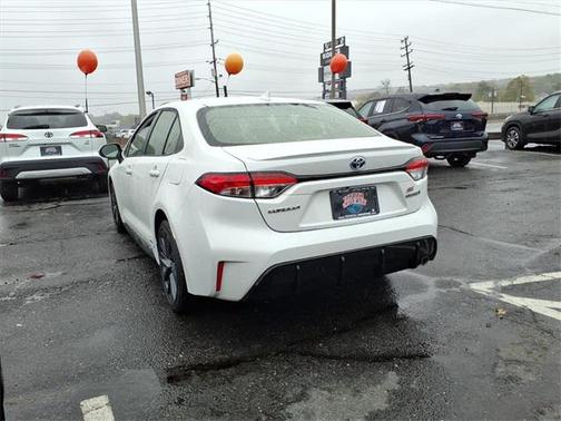 2024 Toyota Corolla Hybrid SE