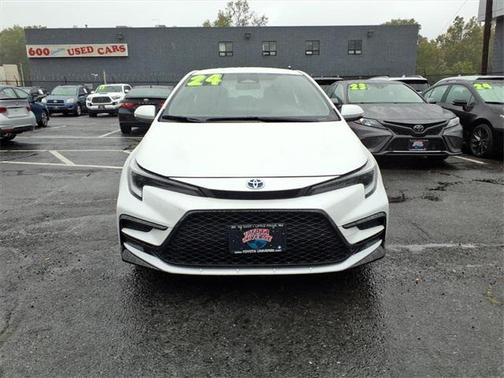 2024 Toyota Corolla Hybrid SE