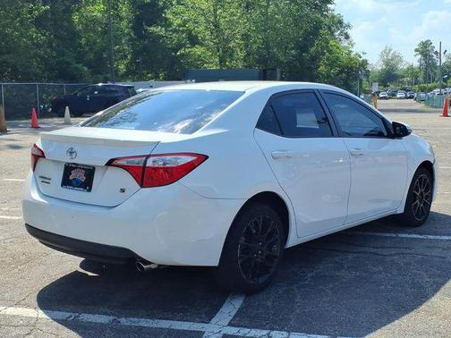 Super White 2016 Toyota Corolla S