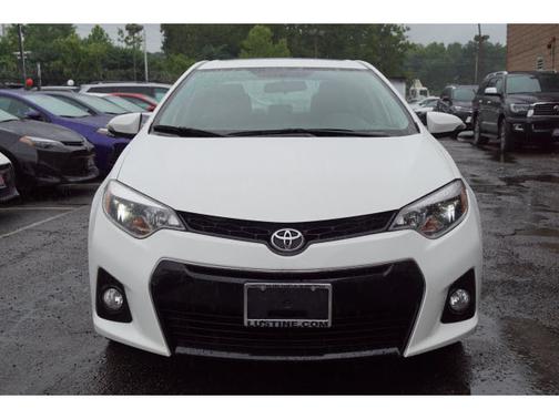 Super White 2016 Toyota Corolla S